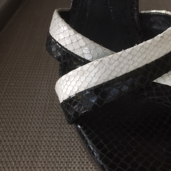 ALICE + OLIVIA Black White Leather Snakeskin Ankle Strap Platform Heels - Picture 5 of 9